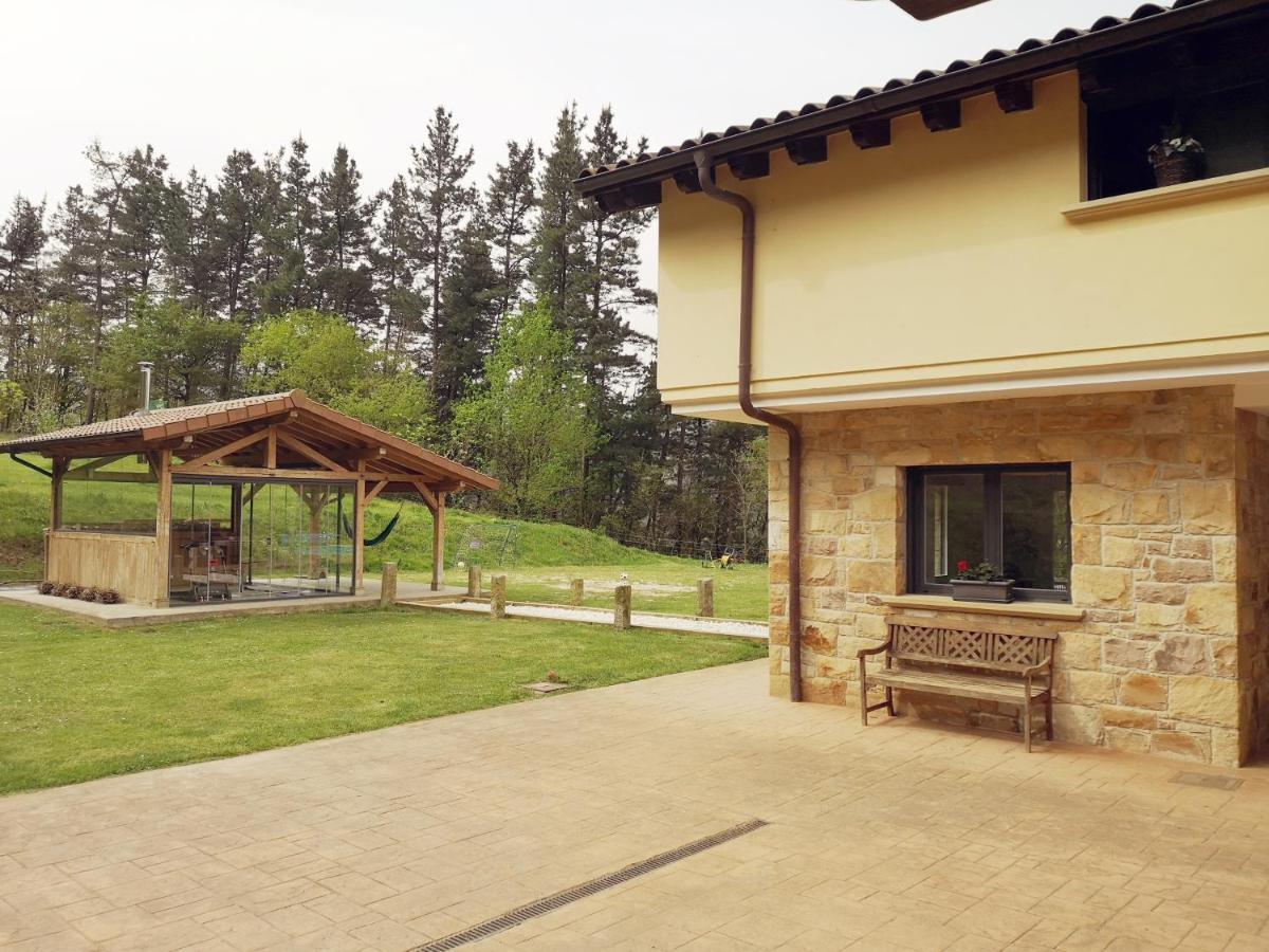 Chalet Con Piscina Climatizada En La Naturaleza Areatza Zewnętrze zdjęcie