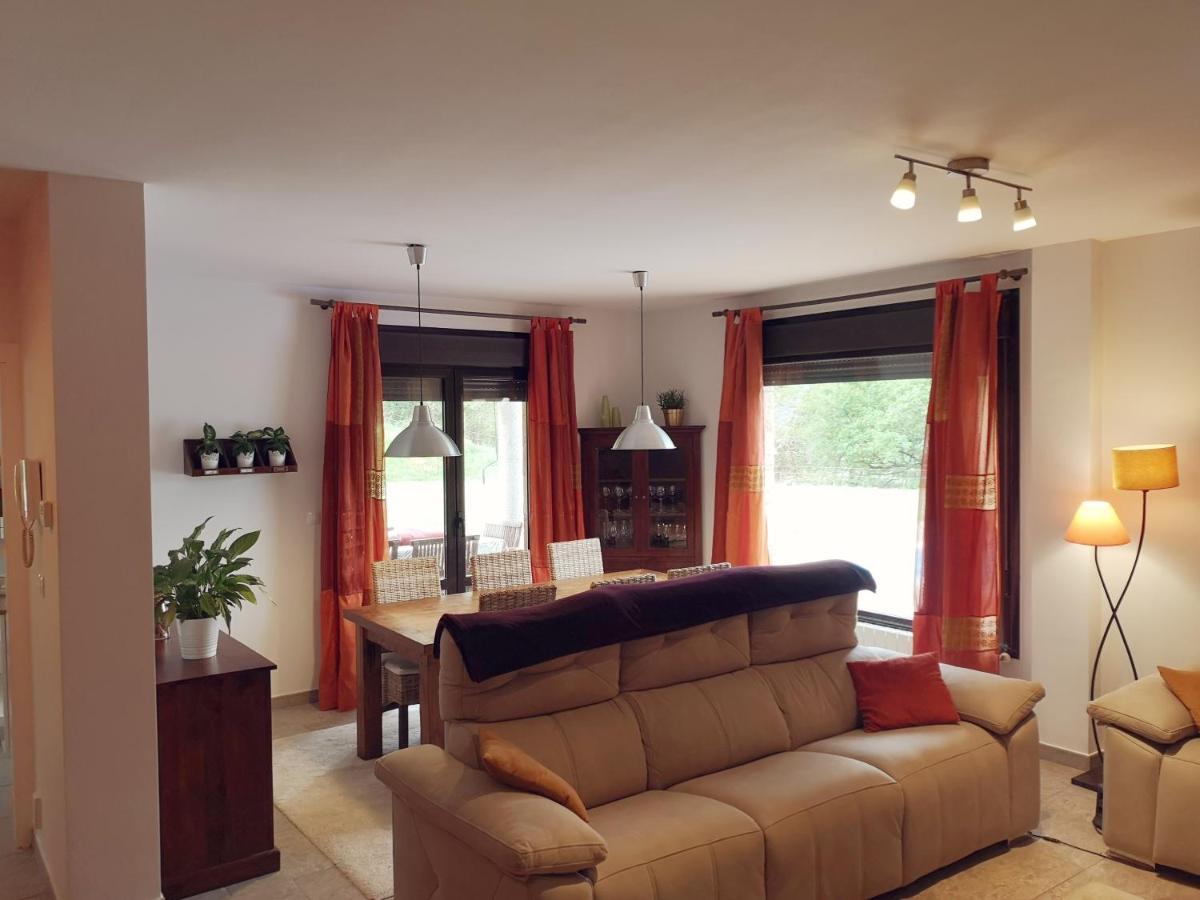 Chalet Con Piscina Climatizada En La Naturaleza Areatza Zewnętrze zdjęcie