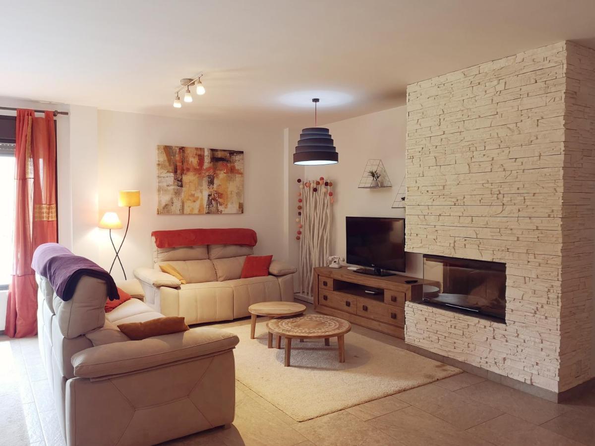 Chalet Con Piscina Climatizada En La Naturaleza Areatza Zewnętrze zdjęcie
